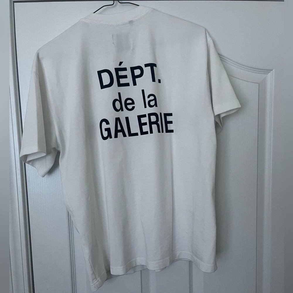 WHITE GALLERY DEPT. T-SHIRT